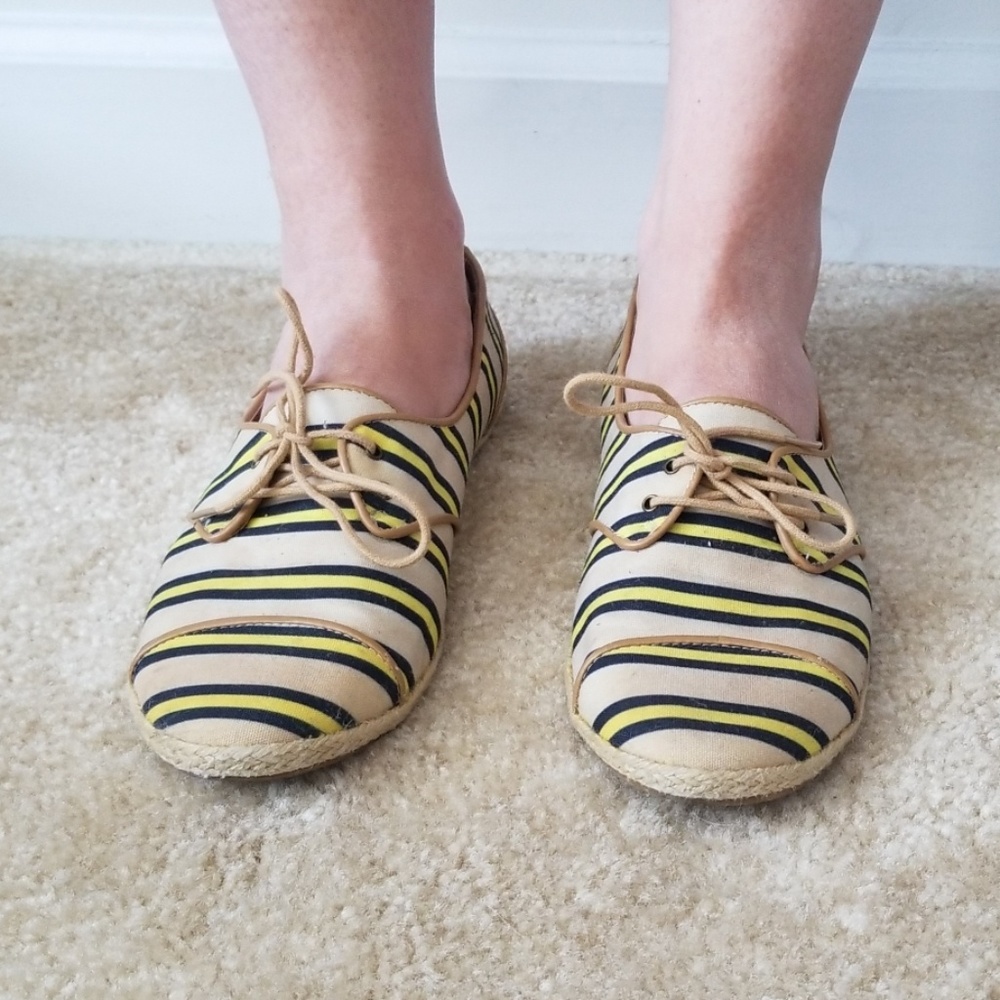 Dolce Vita Lace up Striped Flats